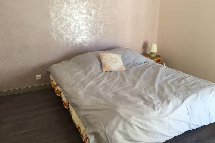 Location de vacances pour 8 personnes à Saint-Germain-du-Salembre - 3