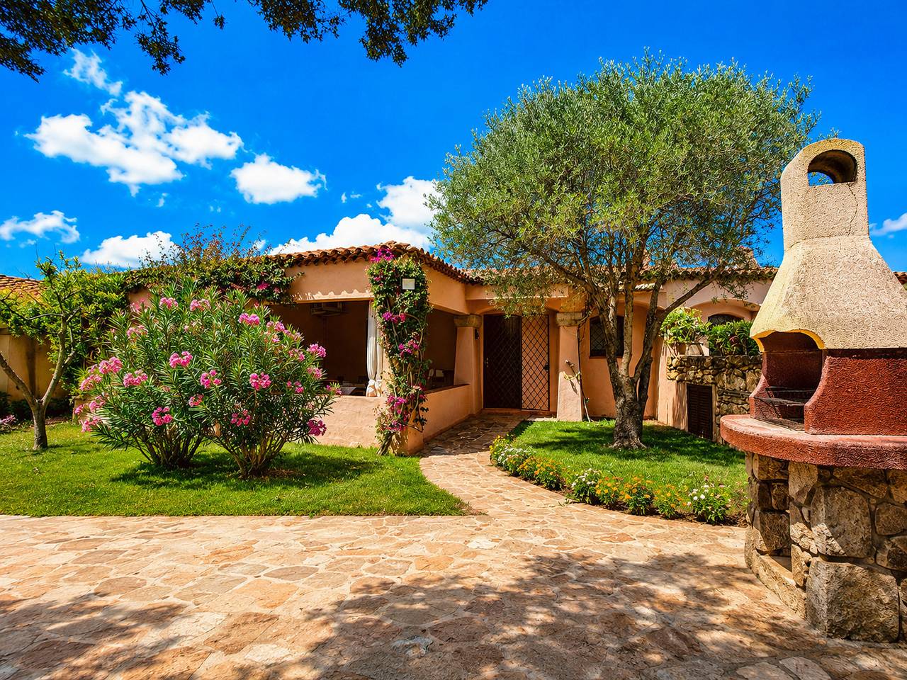 Chalet para 6 personas con piscina in Baja Sardinia, Arzachena