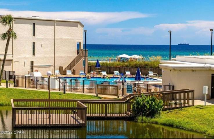Holiday rental for 10 people, with pool and balcony in Emerald Coast