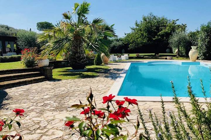 Villa per 12 persone, con balcone e giardino - 1