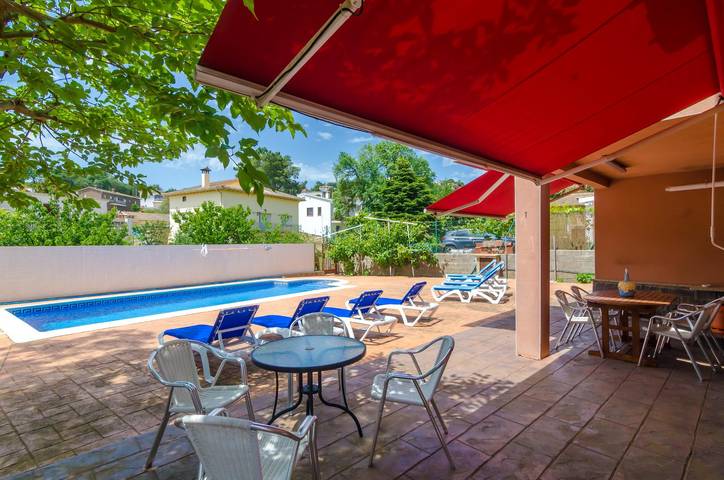 Casa rural para 6 personas, con terraza, Se admiten mascotas en Vidreras - 2
