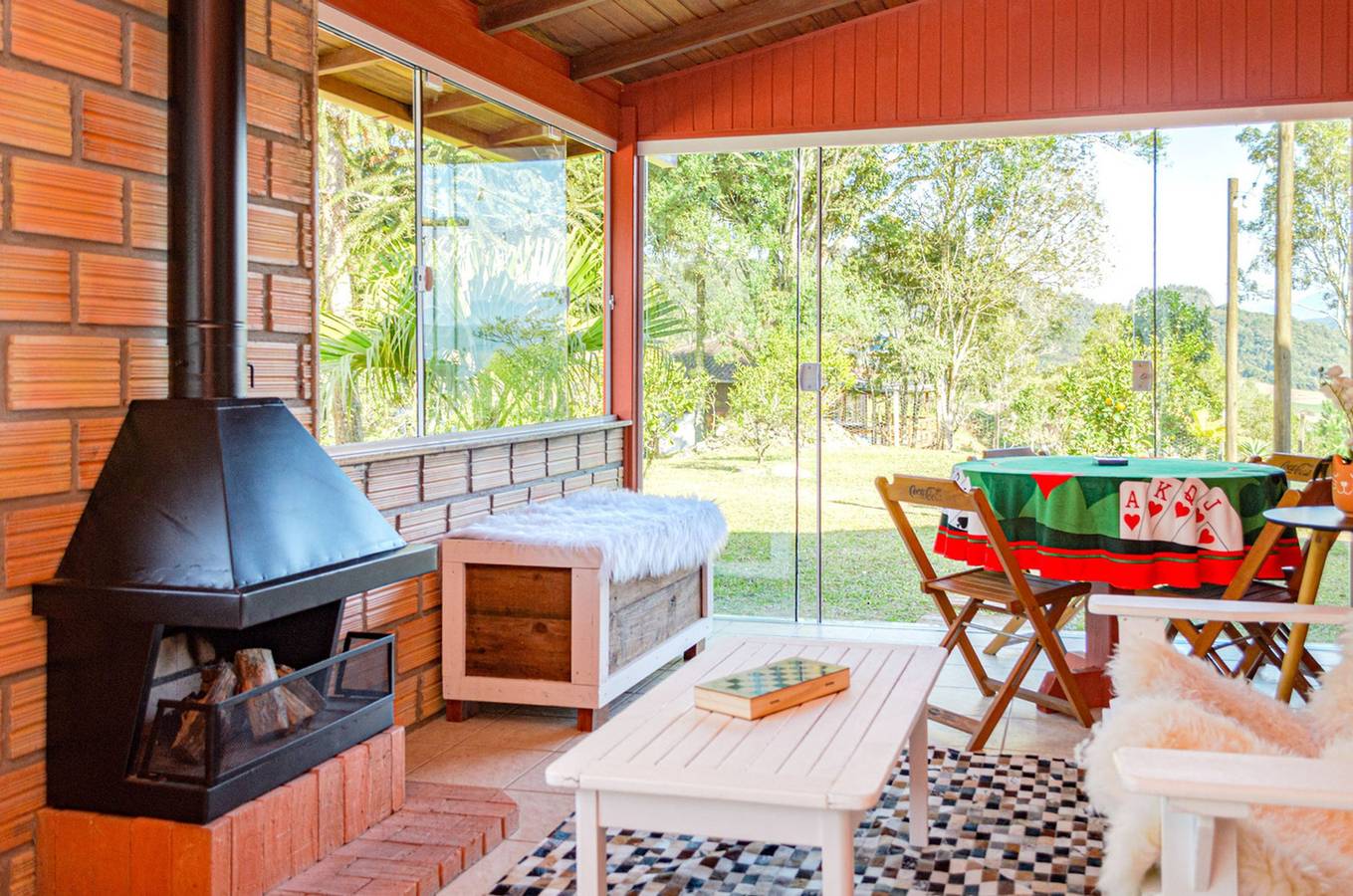 Casa de campo c/ lareira, jogos e piscina aquecida in Anitápolis, Santa Catarina