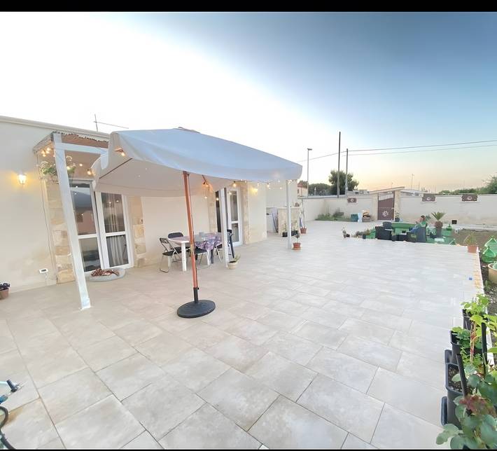Location de vacances pour 2 personnes, avec jardin à Taranto - 2