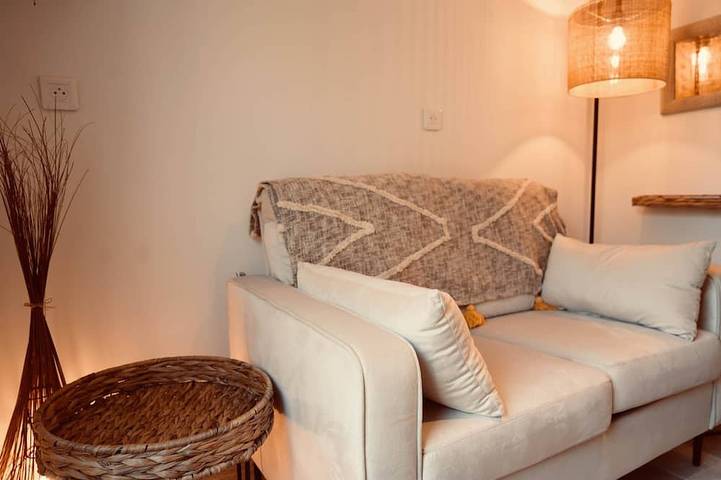 Location de vacances pour 2 personnes, avec jardin et piscine à Tourrette-Levens - 4