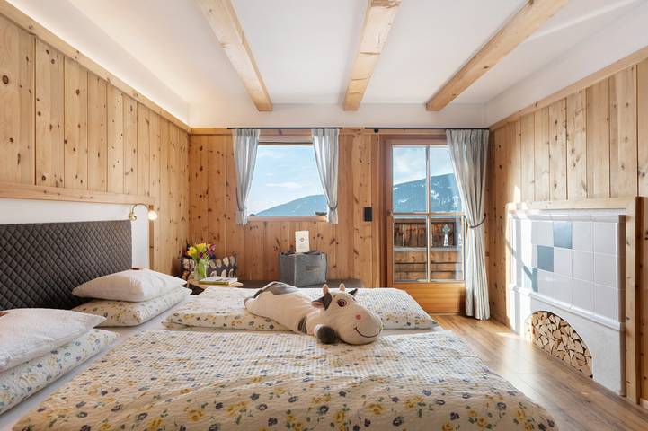 Room 'Blau' with Shared Terrace, Shared Garden and Wi-Fi in Villanders, Sarntal Alps