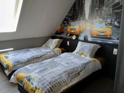 Twin Room with Private Bathroom in Overpelt, Limbourg (Belgique)