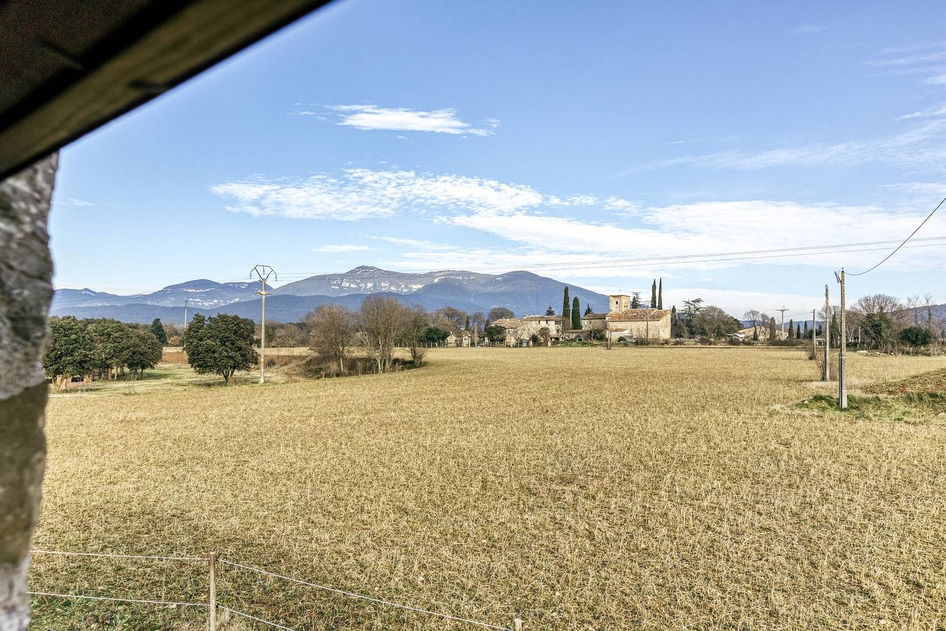 Casa di campagna 'Cal Tort' con vista sulle montagne, piscina privata e Wi-Fi in Maià de Montcal, Garrotxa