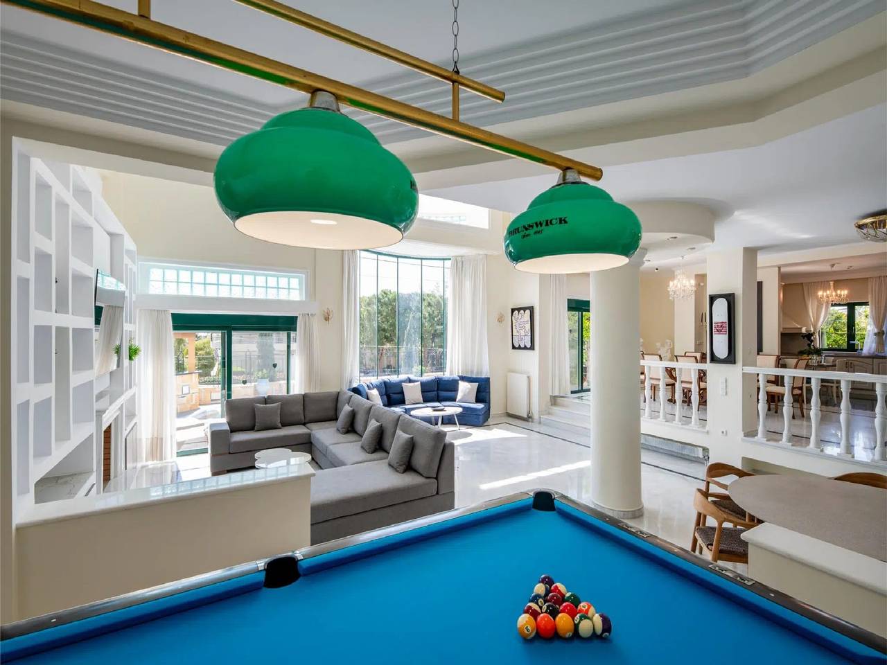 Luxury Athens Villa | Villa Azure Breeze | 6 Bedrooms | Sparkling Private Pool in Voula, Regionalbezirk Ostattika