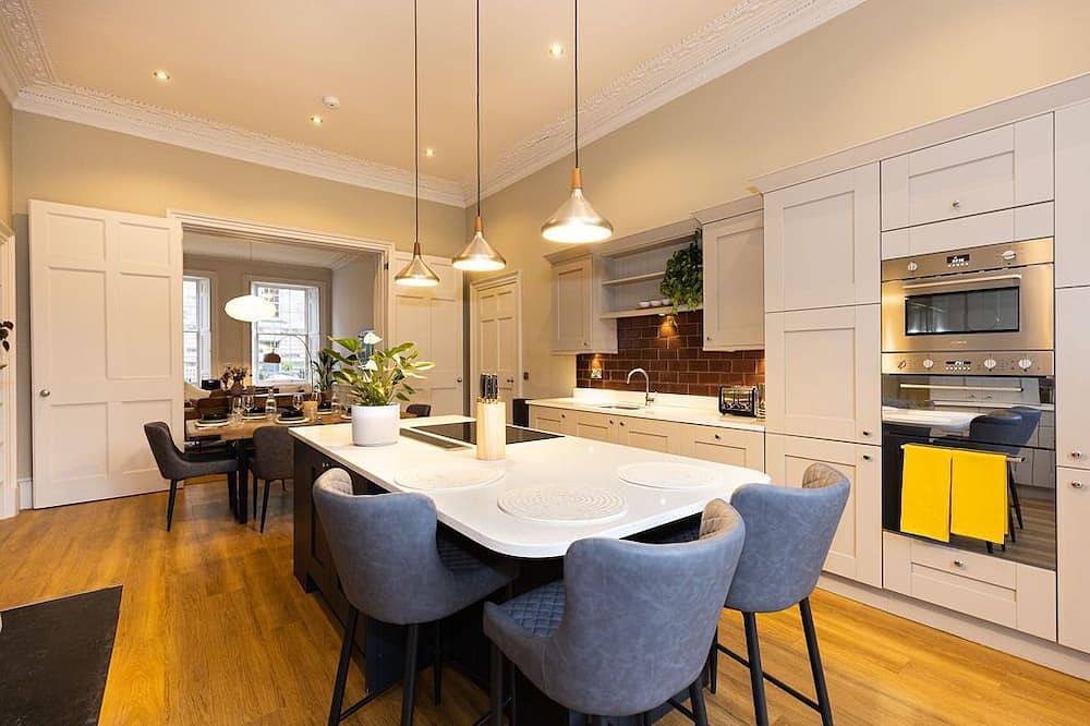 Holiday Home for 6 People in Edinburgh, Edinburgh and Lothian