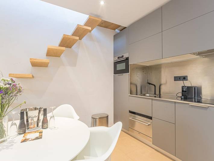 Ferienwohnung für 5 Personen, mit Terrasse in Barcelona - 4