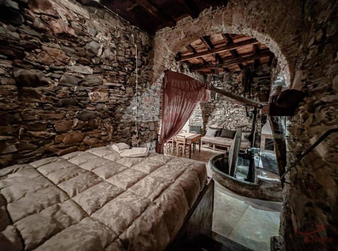 Soqquadro Art&Relax Alassio - Romantico Frantoio 1600 in Moglio, Alassio