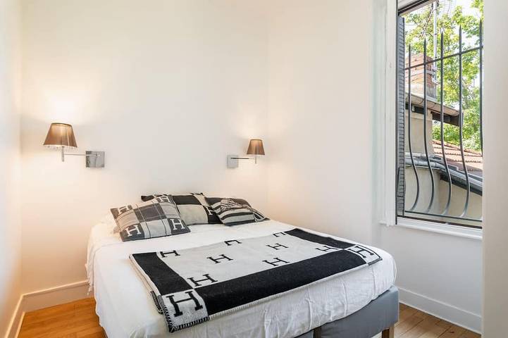 Location de vacances pour 10 personnes, avec jardin à Caluire-et-Cuire - 3