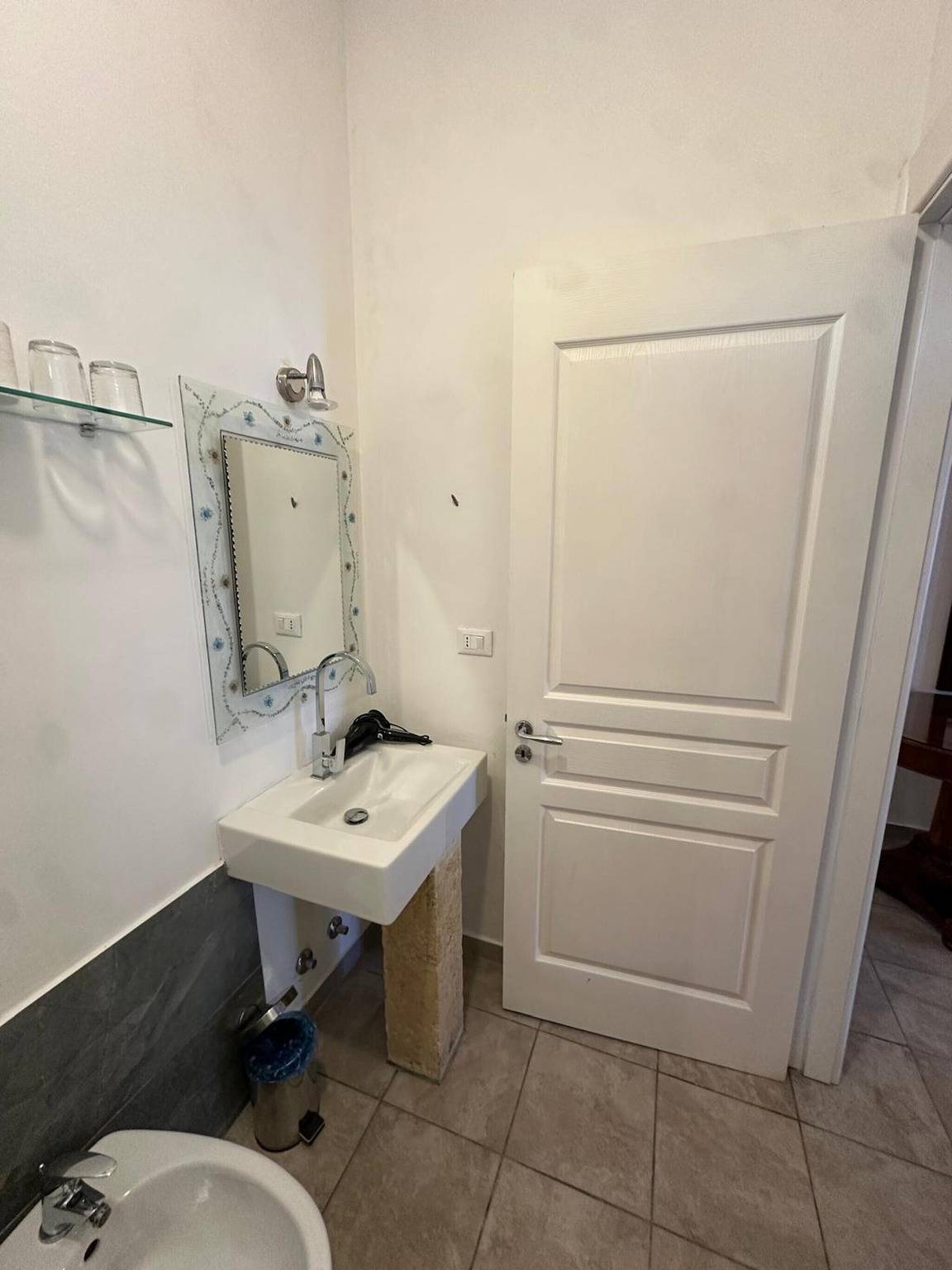 Chambre « Masseria Le Dimore, Stanza 2 » avec piscine partagée, Wi-Fi et climatisation in Baia Verde, Golfe de Tarente