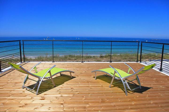 Location de vacances pour 6 personnes, avec Balcon et Jacuzzi ainsi que Terrasse et Jardin dans Plage Pors-Meur