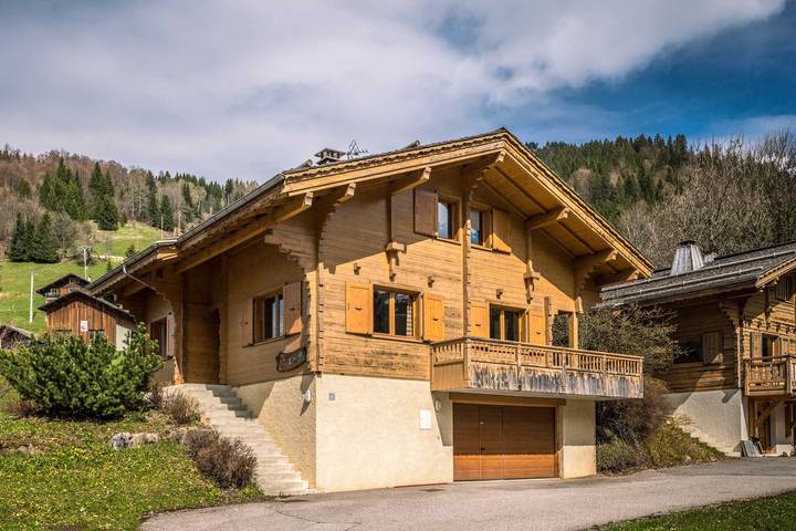 Chalet pour 9 personnes, avec balcon/terrasse à La Clusaz - 2