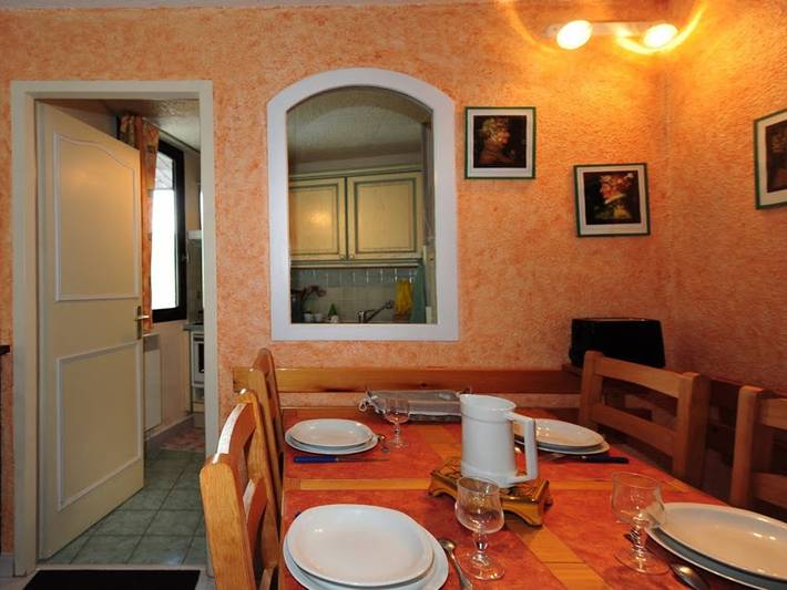 Geheel appartement, Cozy apartment center Les Menuires - 5 pers, Wifi, pets allowed in Les Menuires, Saint-Martin-de-Belleville