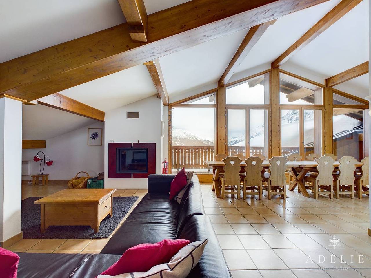 Ganze Ferienwohnung, Penthouse - Seven Bedroom For 14 People in La Rosière, Montvalezan