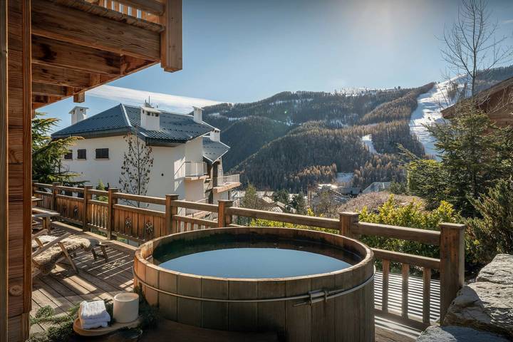 Gîte pour 10 personnes, avec jacuzzi ainsi que terrasse et sauna dans Auron - 3