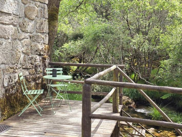 Gîte pour 4 personnes, avec jardin et vue, animaux acceptés à Castro Laboreiro