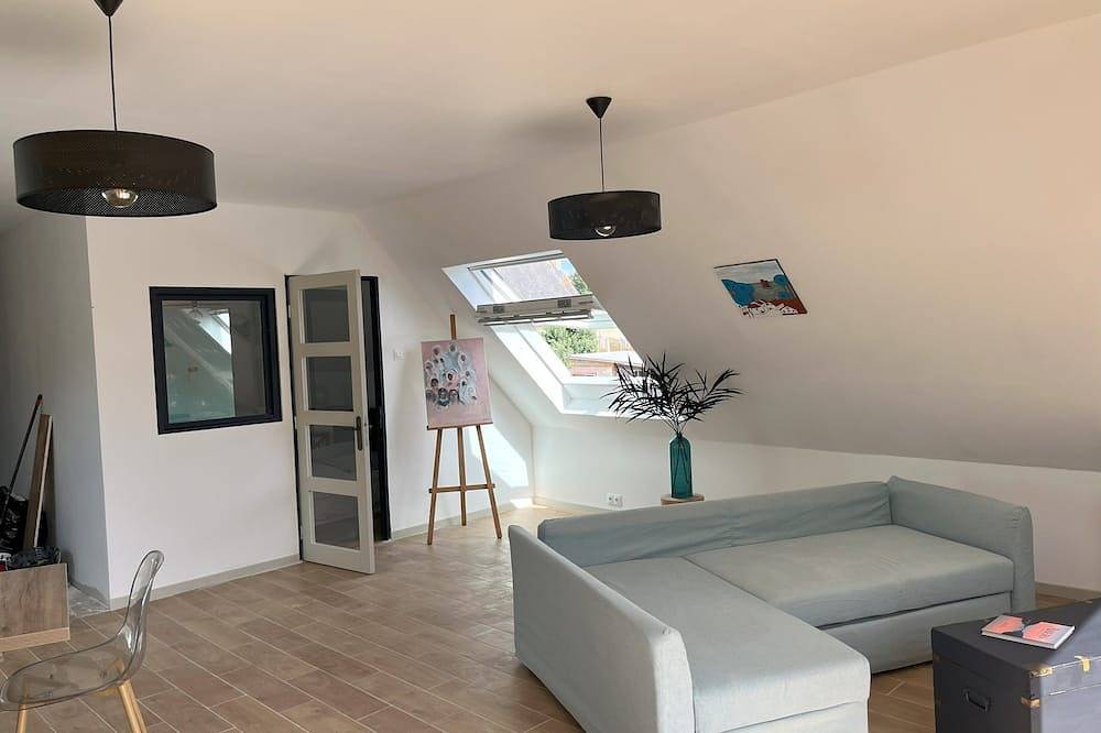 Appartement entier, A 5 minutes de la mer,  appartement au coeur d'un grand jardin. Animaux acceptés in Brélès, Région de Brest