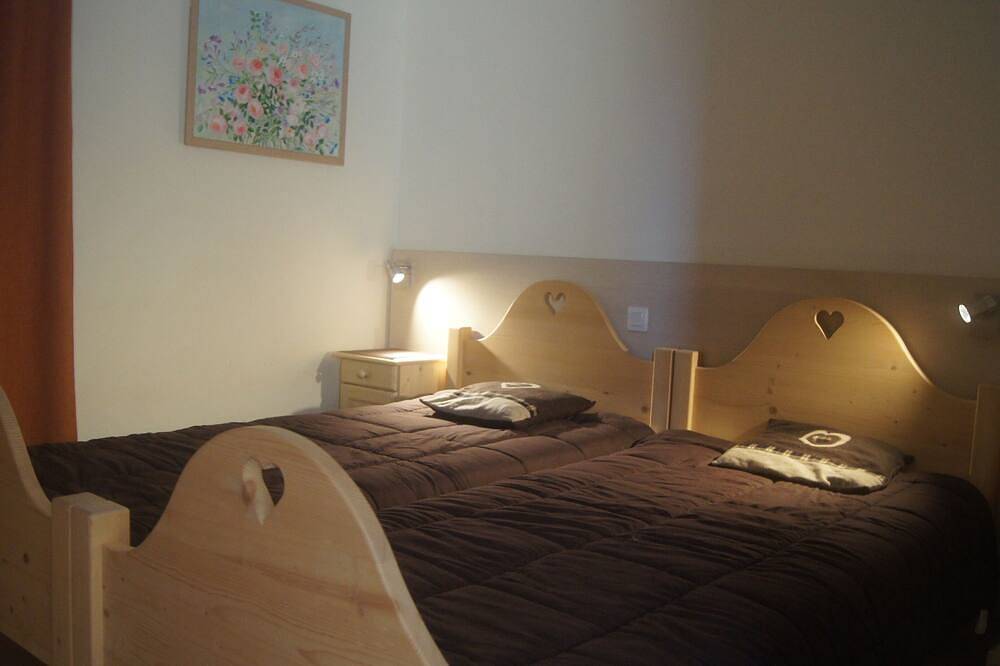 Appartement entier, T3 Duplex Clim/Wifi/Piscine/Plage Lozari 5 Mn A Pied in Losari, Belgodère