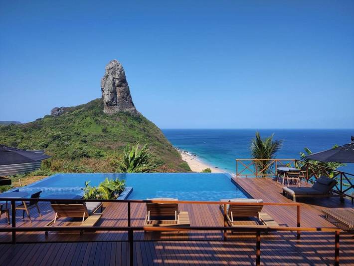 Pousadas para 2 pessoas, com jardim e vista e ainda piscina and balcão em Fernando de Noronha