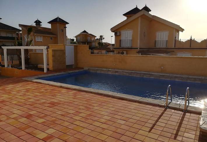 Ferienhaus 'Villa Casa del Sol' mit Bergblick, Pool und WLAN in Mazarron Country Club, Mazarrón