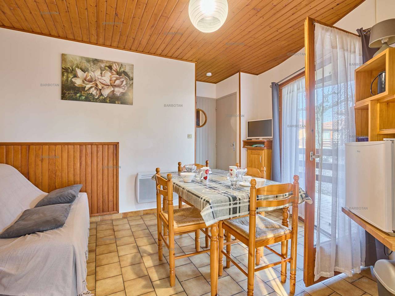 Appartement entier, Charmant T2 avec jardin pour 2 pers., animaux admis in Cazaubon, Gers