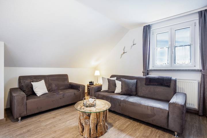 Ferienwohnung für 7 Personen, mit Balkon und Garten in Lindau