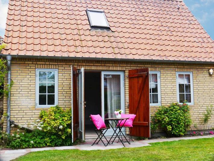 Ferienhaus für 2 Personen, mit Terrasse und Garten in Arnis