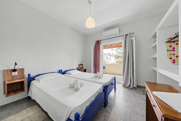 Gîte pour 4 personnes, avec Balcon et Jardin dans Acharavi - 3