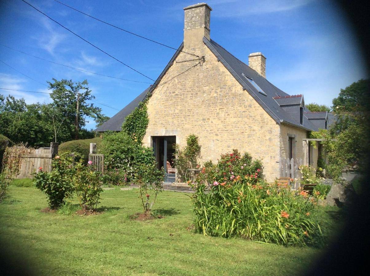Appartement de vacances entier, Large Double Room in Audouville-la-Hubert, Région de Cherbourg