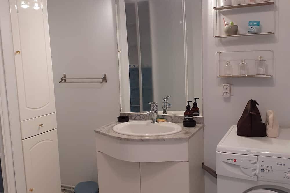 Appartement entier, Spacieux 2 pièces avec terrasse à 250 m de la Plage in Meschers-sur-Gironde, Région de Rochefort