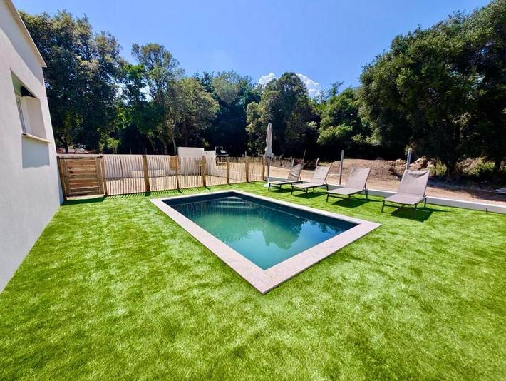 Location de vacances pour 6 personnes, avec jardin et piscine, animaux acceptés à Serra-di-Fiumorbo - 3