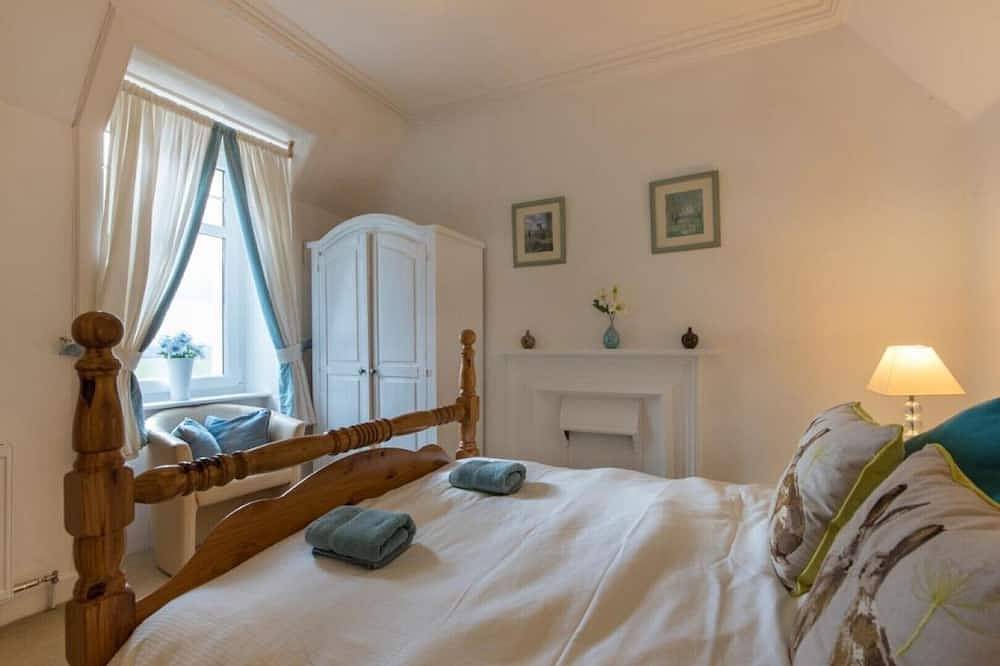 The Old School House - Cosy 3 bedroom Cottage in Wick, Highlands