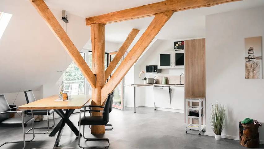 Ferienwohnung für 4 Personen, mit Sauna und Balkon sowie Garten in Unterweser
