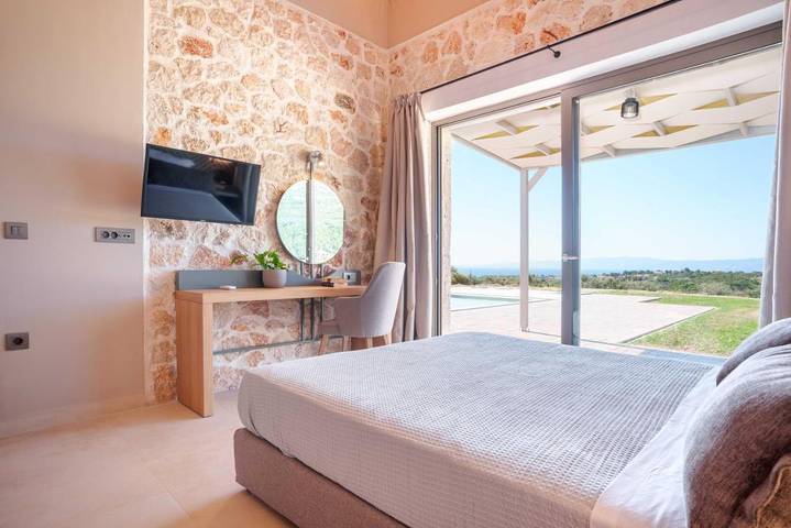 Villa pour 4 personnes, avec jardin et balcon ainsi que piscine et jacuzzi dans Skala - 2