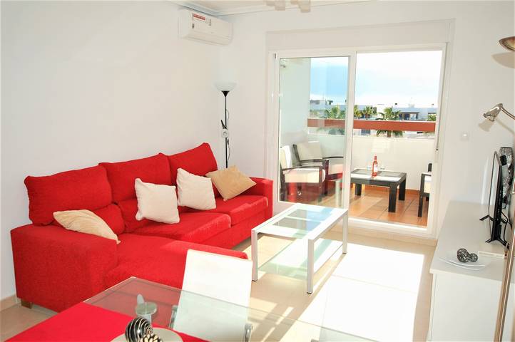 Ganze Wohnung, 'Sehr schöne Ferienwohnung mit Meerblick', Gemeinschaftspool und Wlan in Orihuela, Costa Blanca