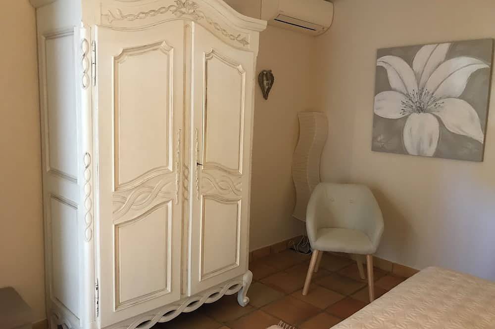 Villa mit Pool in der Nähe von Cannes in Mougins, Mittelmeerküste (Frankreich)