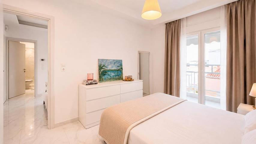 Gîte pour 3 personnes, avec Balcon ainsi que Terrasse et Vue à Serrès - 2