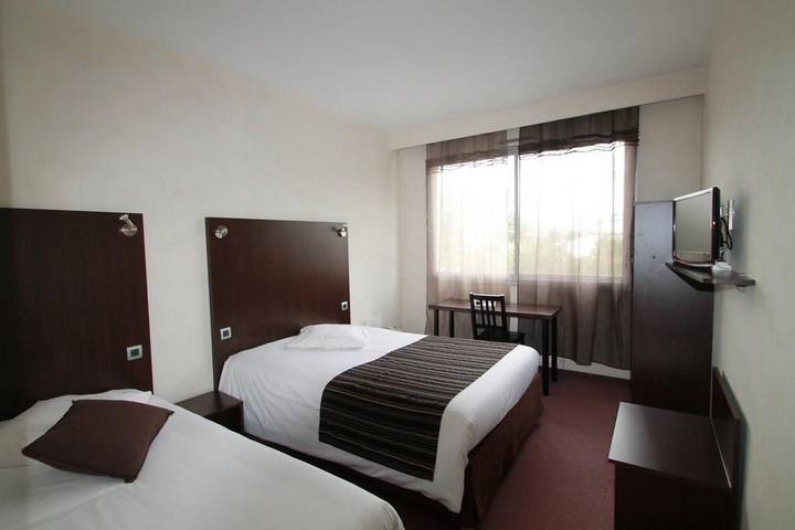 Hotel para 3 personas - 1