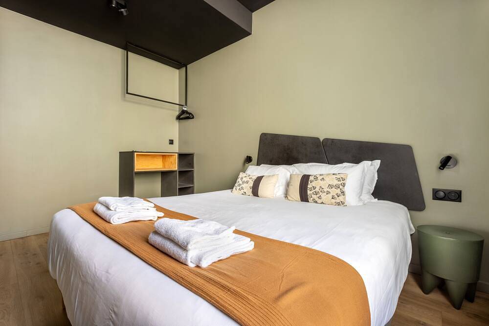 Entire apartment, Le Rihour, stylish and renovated apartment in Lille, Lille region