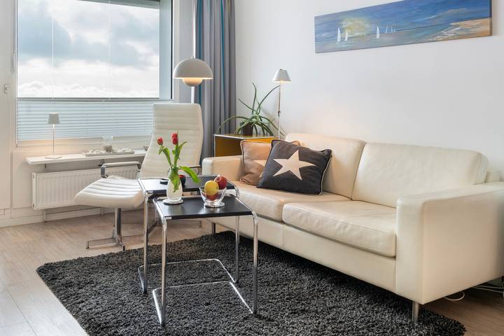 Ferienwohnung für 2 Personen, mit Balkon und Seeblick in Damp, Eckernförder Bucht