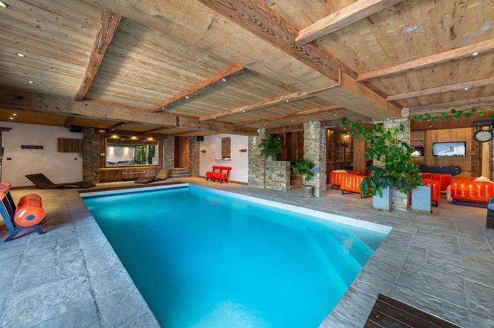 Gîte pour 8 personnes, avec Balcon ainsi que Terrasse et Piscine