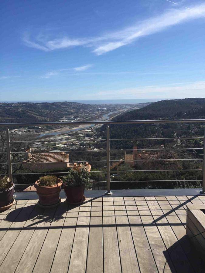 Appartement entier, 3 pièces dans le ciel in Gattières, Côte méditerranéenne (France)