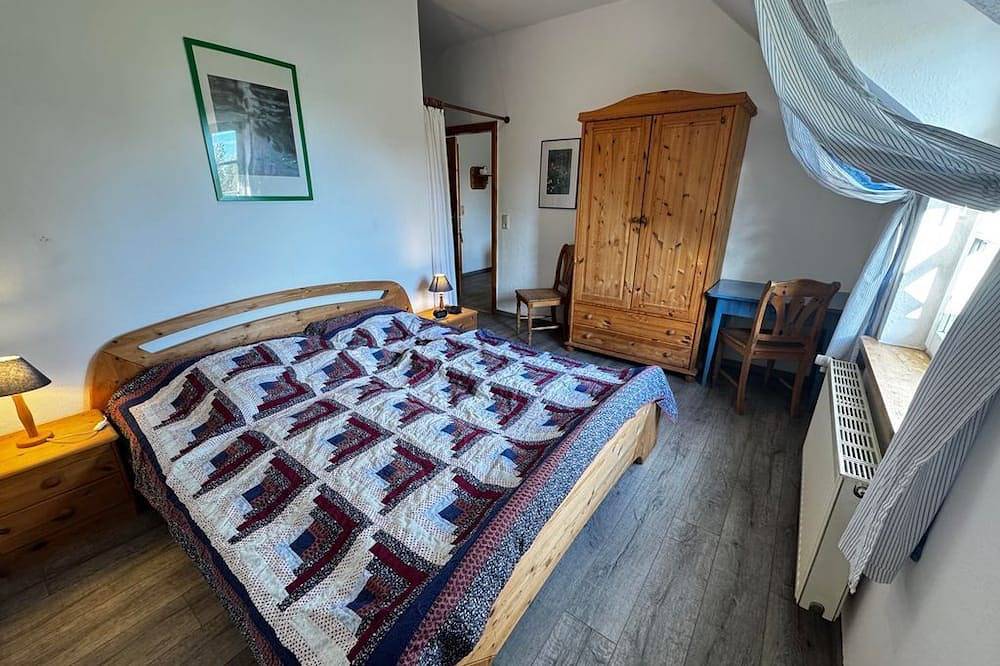 Ganze Wohnung, Ferienwohnung Seeblick - Lüttje Paradies in Ruhwarden, Butjadingen