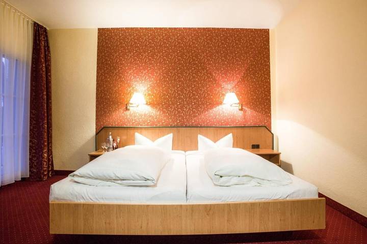 Hotel für 2 Personen, mit Terrasse und Garten sowie Sauna in Neuzelle