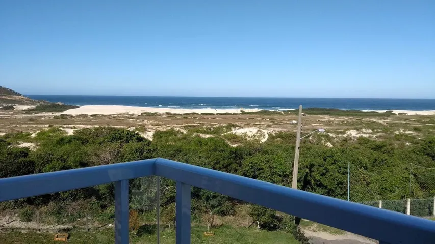 Appart’hôtel pour 4 personnes, avec vue et jardin ainsi que vue sur le lac et piscine, animaux acceptés - 1