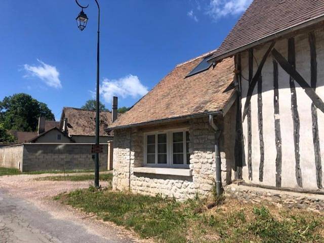 Location de vacances pour 3 personnes, avec Terrasse à Bois-Jérôme-Saint-Ouen