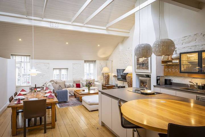 Holiday rental for 6 people, with hot tub and balcony in Dublin